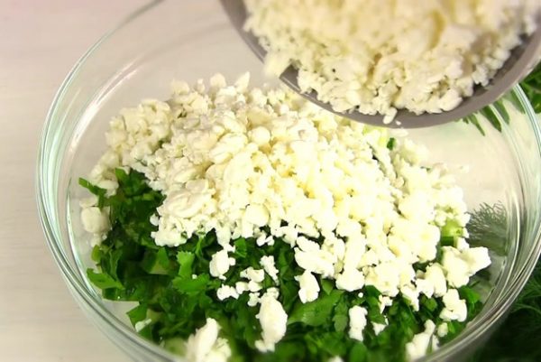 Салат с творогом и тунцом